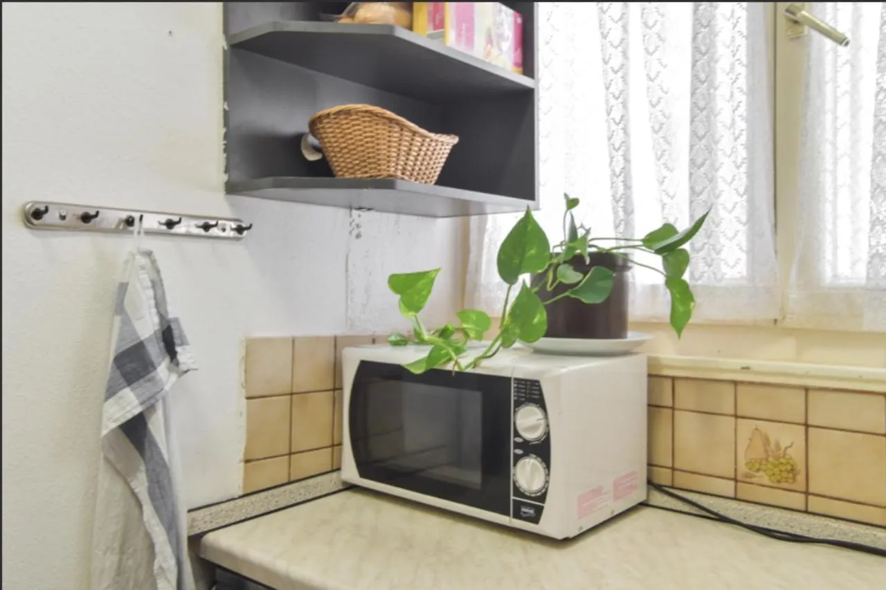 Cozy Room In Stuttgart Near Center With Shared Bathroom And Kitchen 民宿